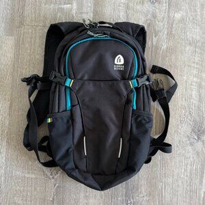 Sierra Designs Hiking Day Pack with 2 Liter Hydration Pouch